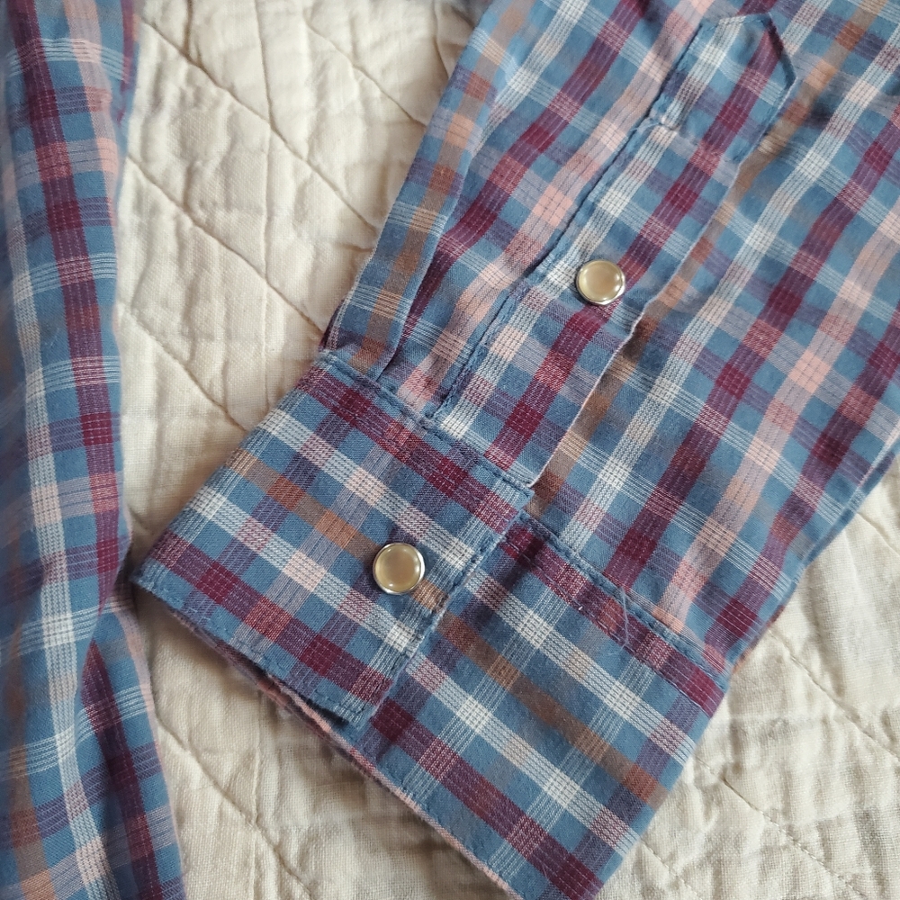 Wrangler Plaid Pearl-snap Shirt - Picture 4 of 8